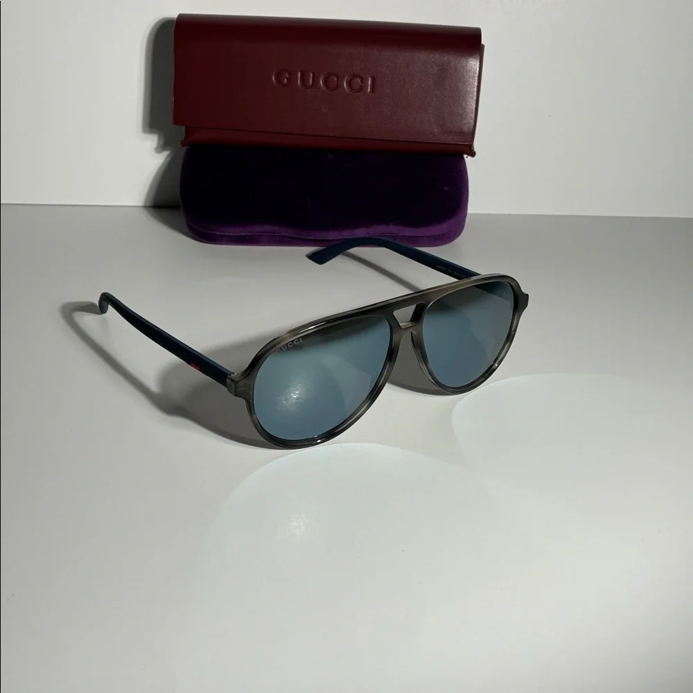 Gucci GG0423S 010 Pilot Sunglasses Gray/Black Blue Polarized 60mm New Authentic